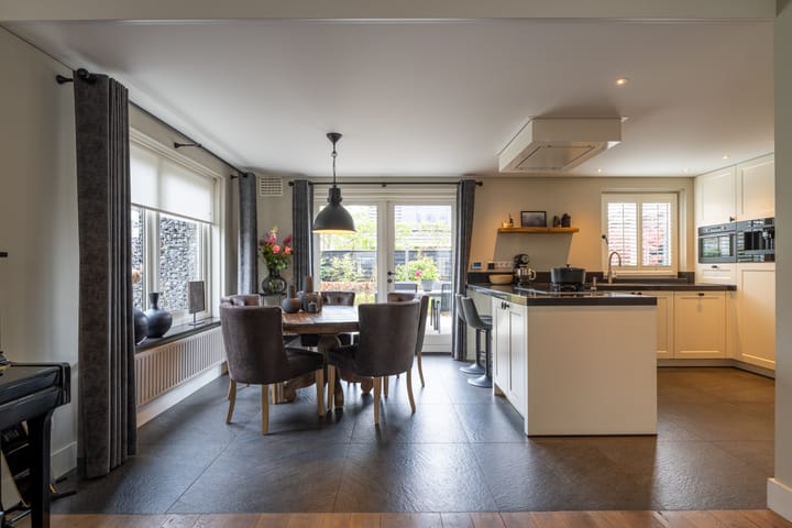 Foto 16 van Hugo de Grootstraat 1