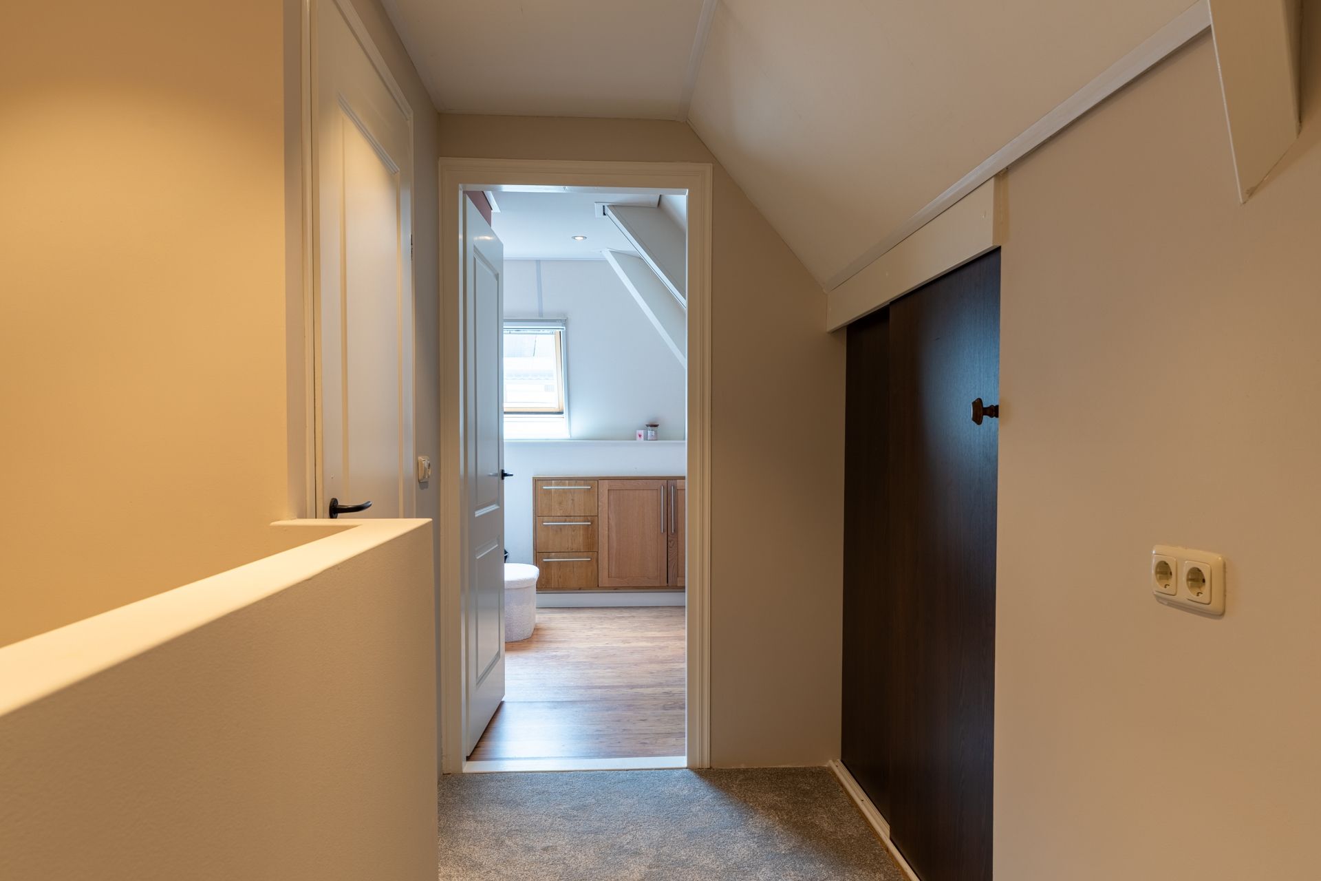 Photo 27 of Hugo de Grootstraat 1