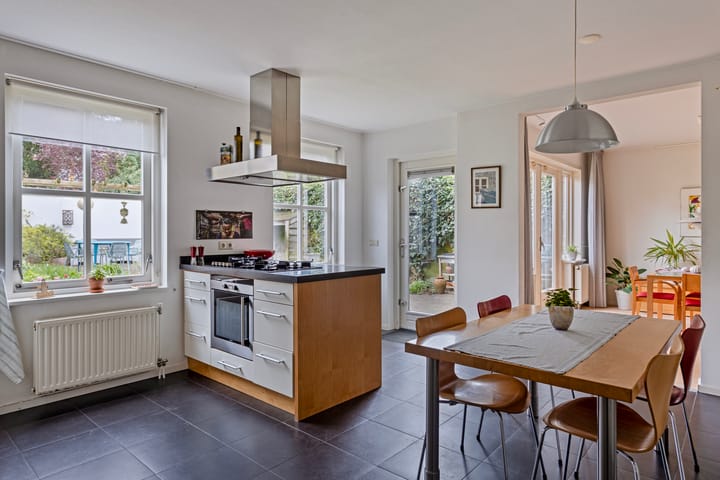 Foto 16 van E. Tesschenmacherstraat 50