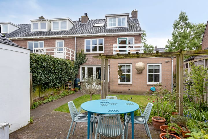 Foto 38 van E. Tesschenmacherstraat 50