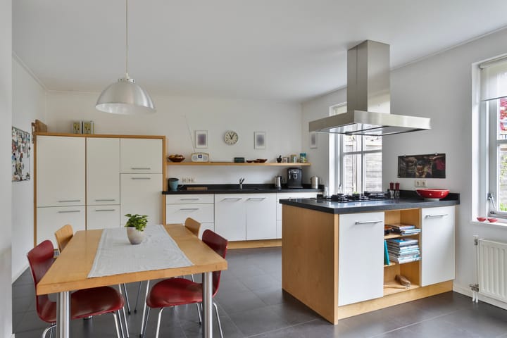 Foto 15 van E. Tesschenmacherstraat 50