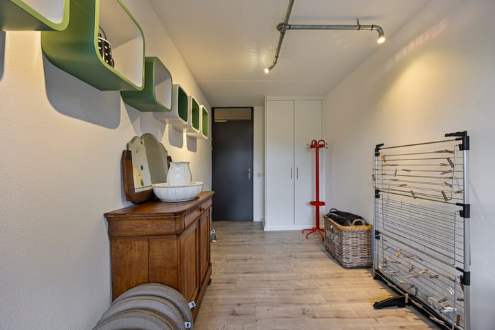 Photo 19 of Hanedoorn 12