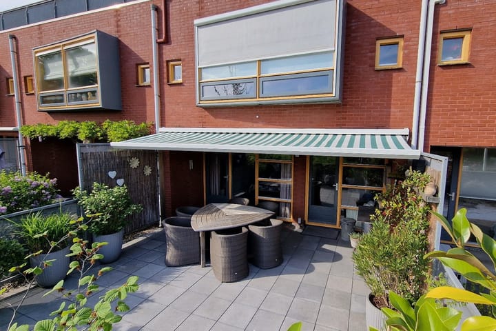 Photo 30 of Hanedoorn 12