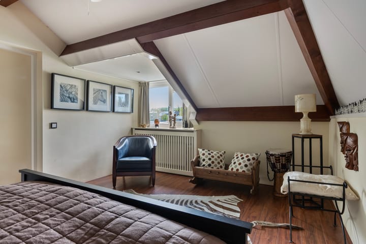 Foto 24 van D v Voornelaan 1