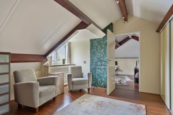 Foto 29 van D v Voornelaan 1