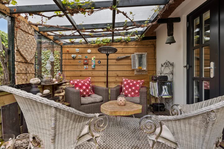 Foto 31 van D v Voornelaan 1