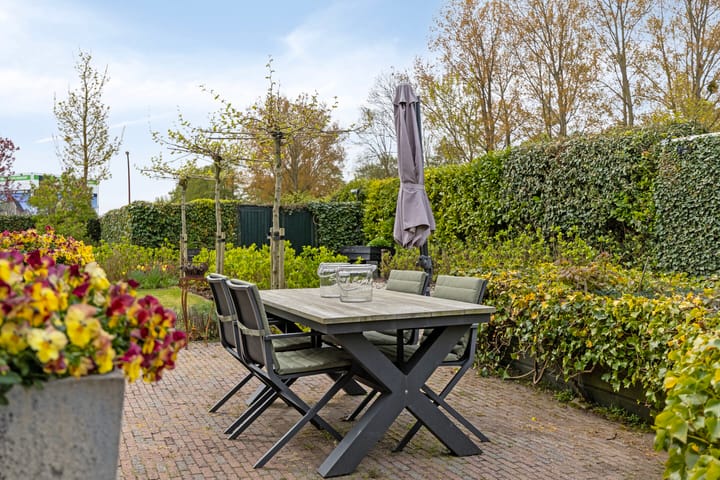 Foto 32 van D v Voornelaan 1