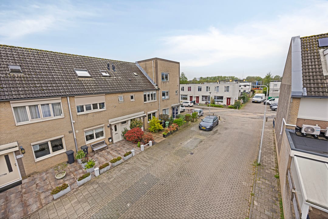 Photo 41 of Glenn Millerstraat 53