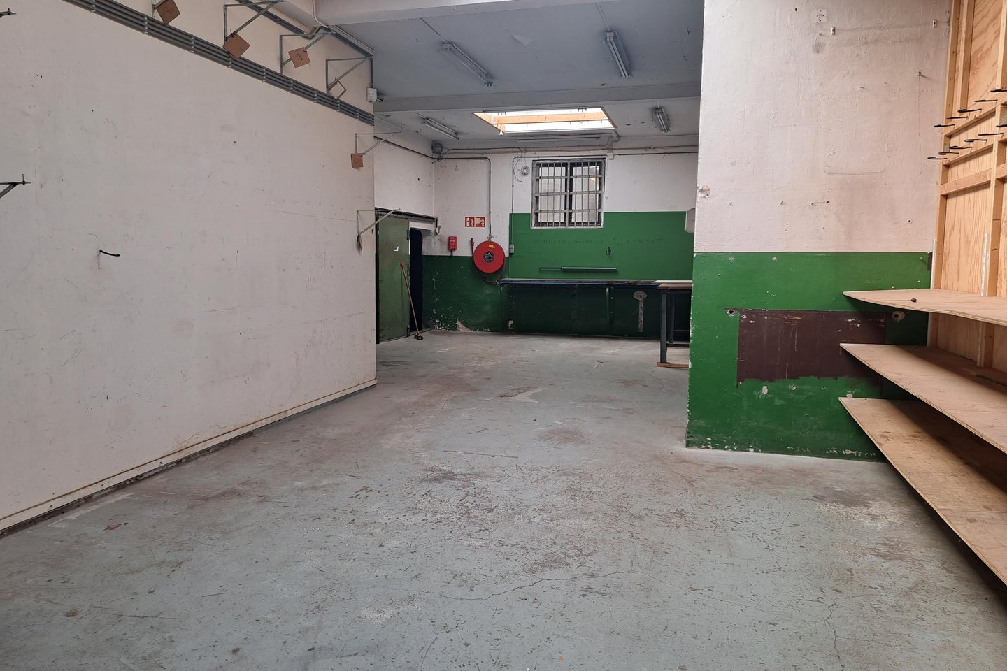 View photo 3 of Nieuwe Uilenburgerstraat 30