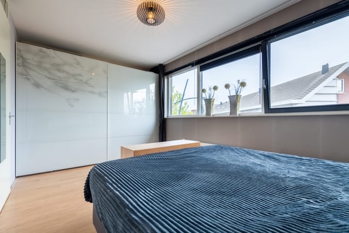 Foto 21 van Zwarte Ring 153