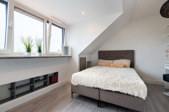 Foto 32 van Zwarte Ring 153