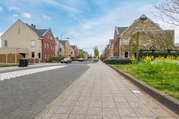 Foto 43 van Zwarte Ring 153