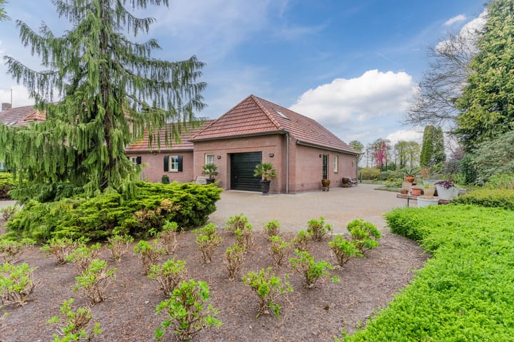 Photo 55 of Schouwberg 2