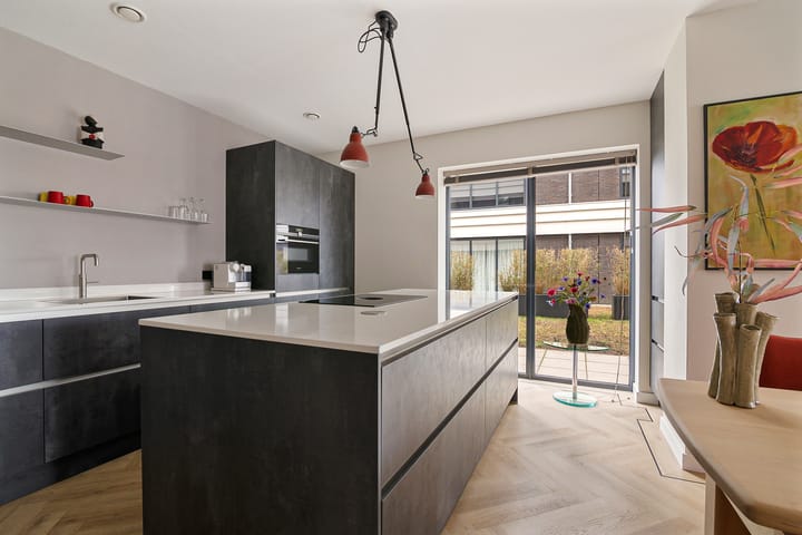 Photo 3 of Reviusstraat 49