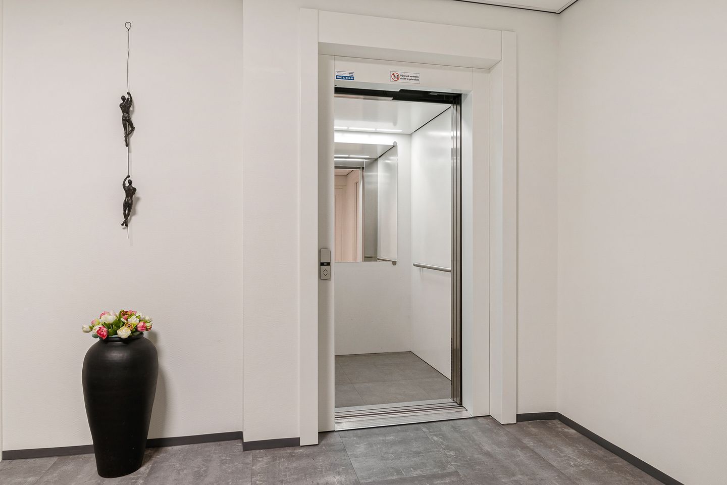 Foto 4 van Reviusstraat 49