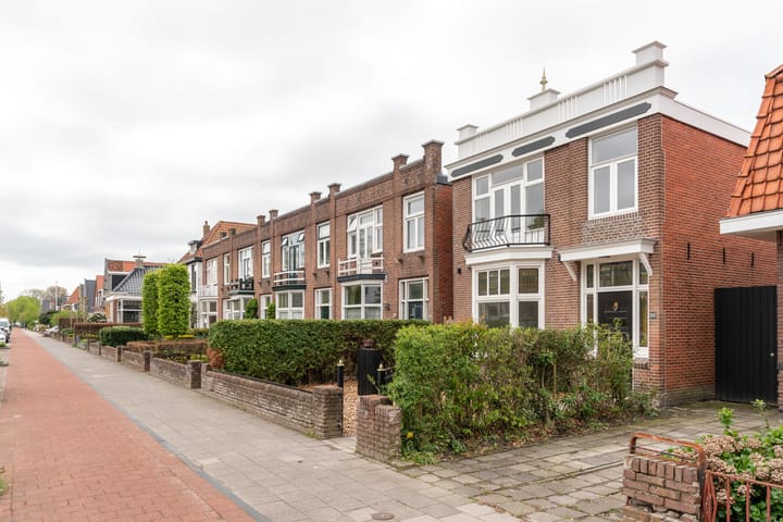 Photo 7 of Burgemeester Wuiteweg 68
