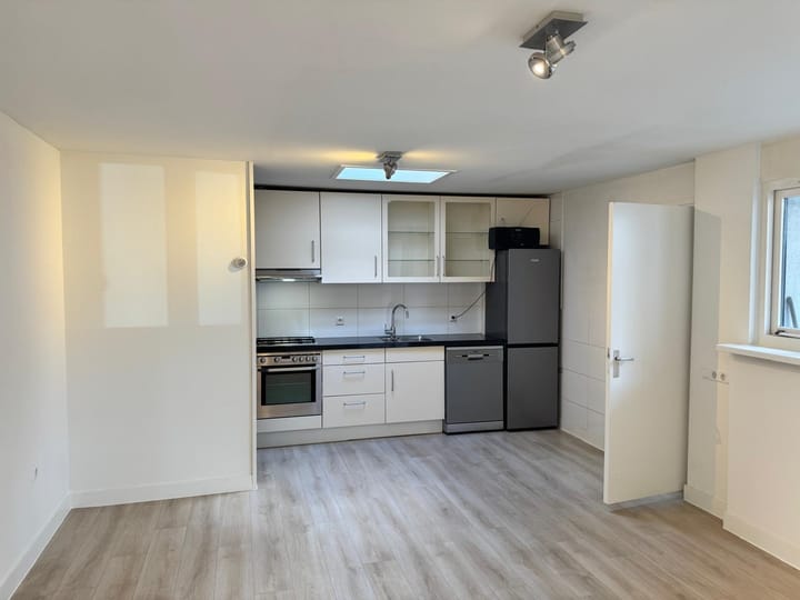 Foto 10 van Valdezstraat 1-B