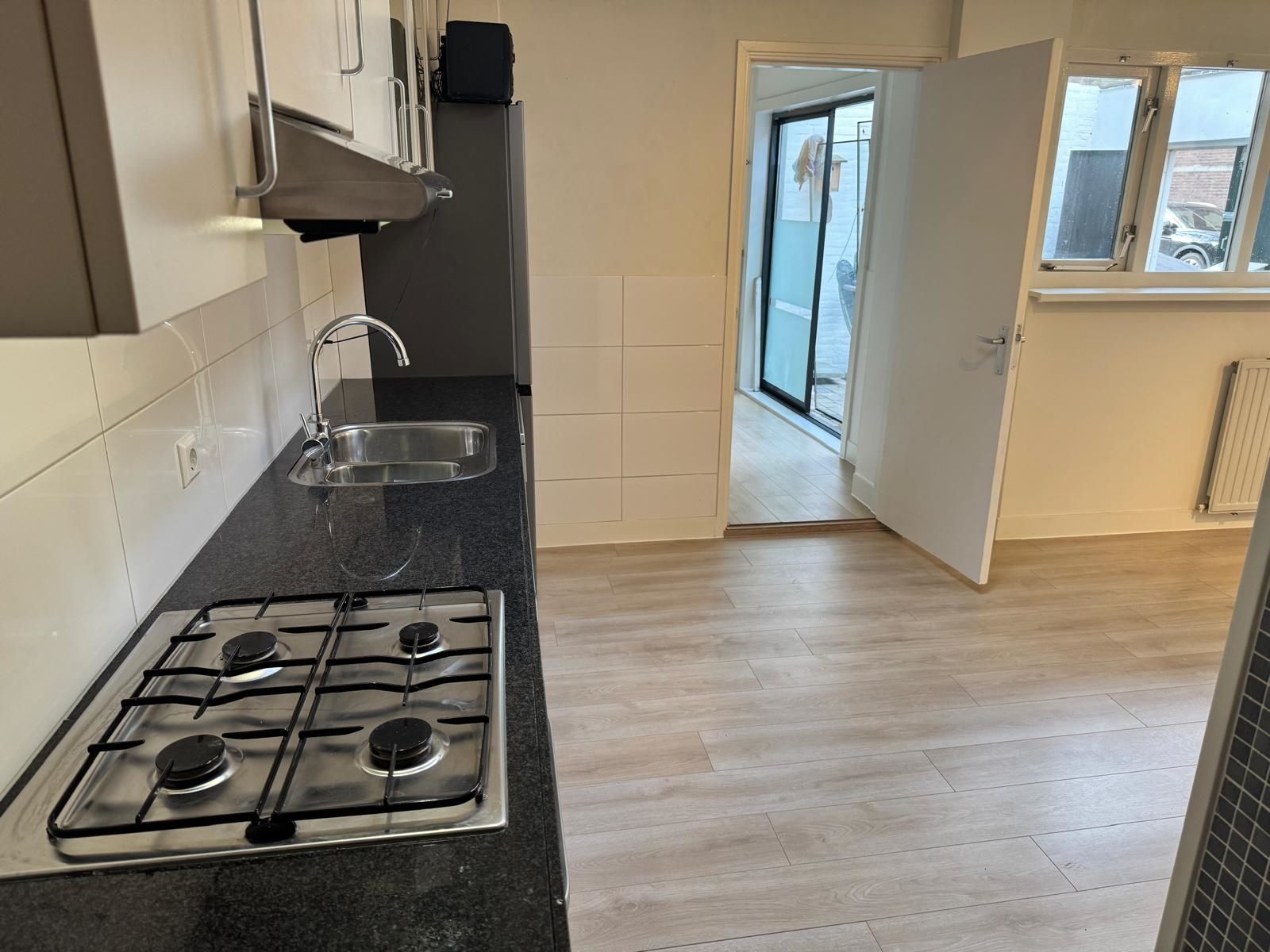 Foto 12 van Valdezstraat 1-B