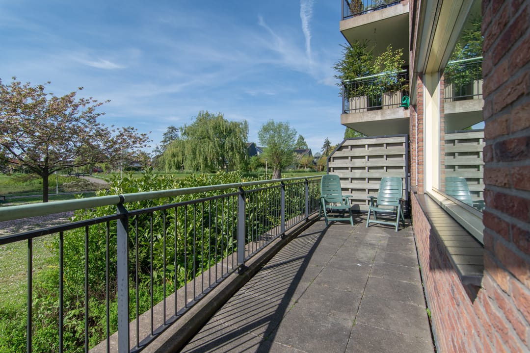 Photo 13 of Meidoornlaan 38