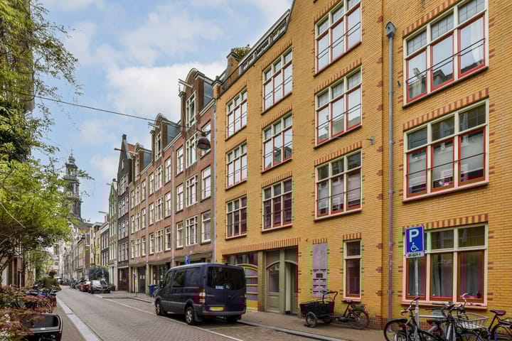 Foto 6 van Bloemstraat 51-C