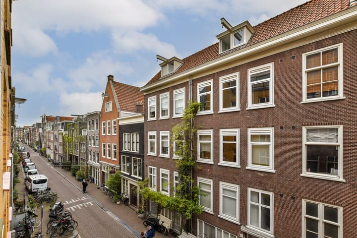 Foto 10 van Bloemstraat 51-C