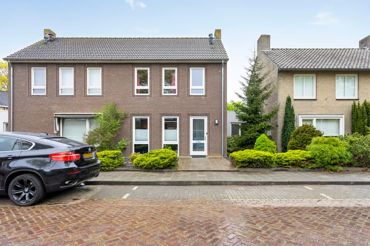 Foto 37 van Gladiolenstraat 3