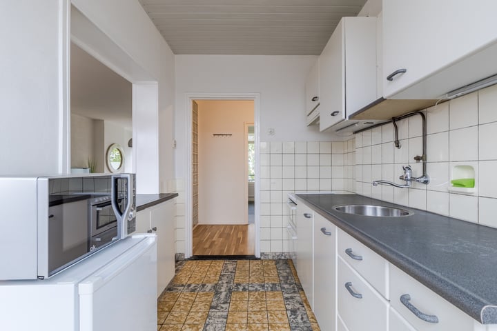 Photo 23 of Simon van Leeuwenstraat 8