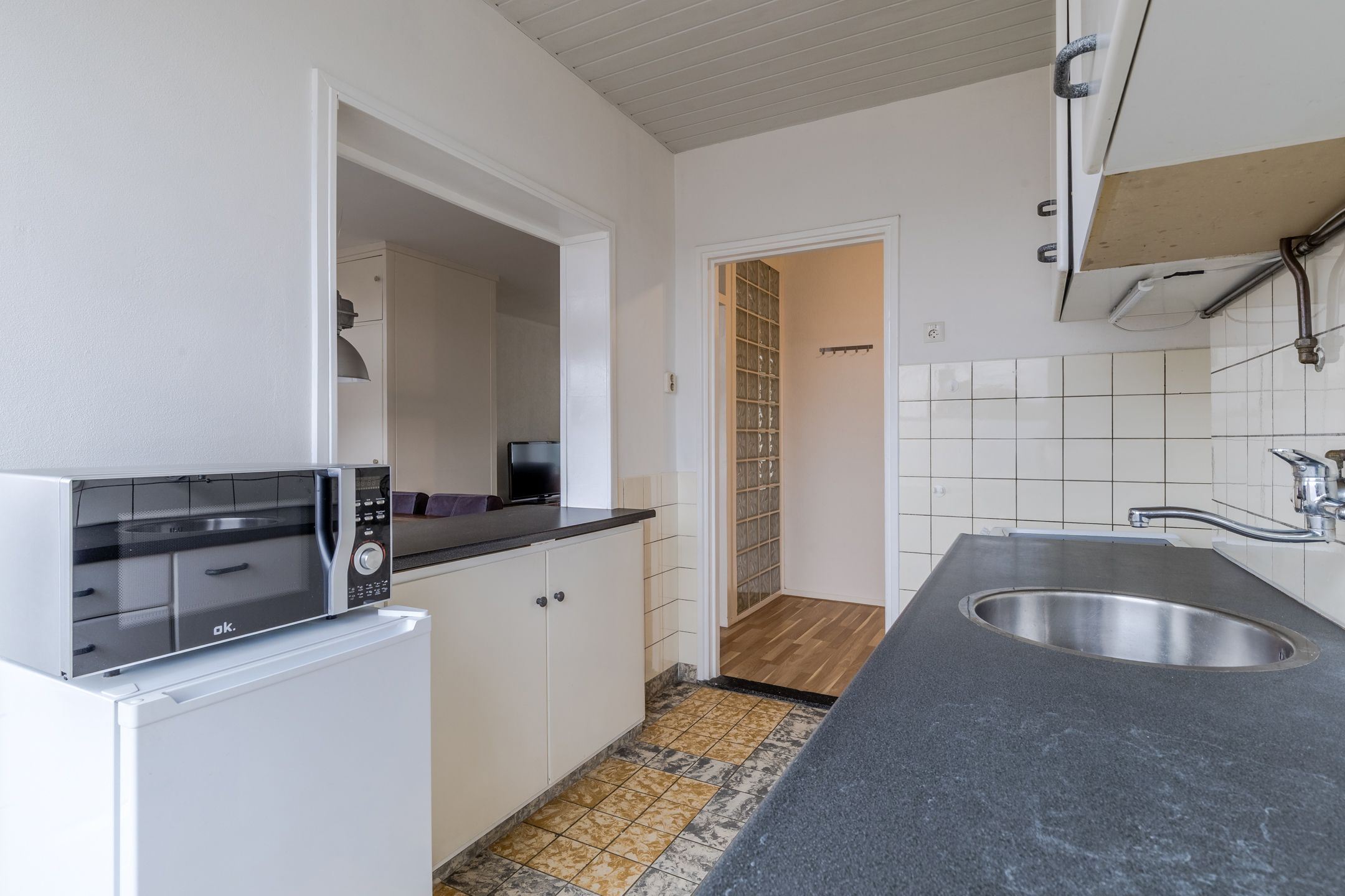 Photo 24 of Simon van Leeuwenstraat 8