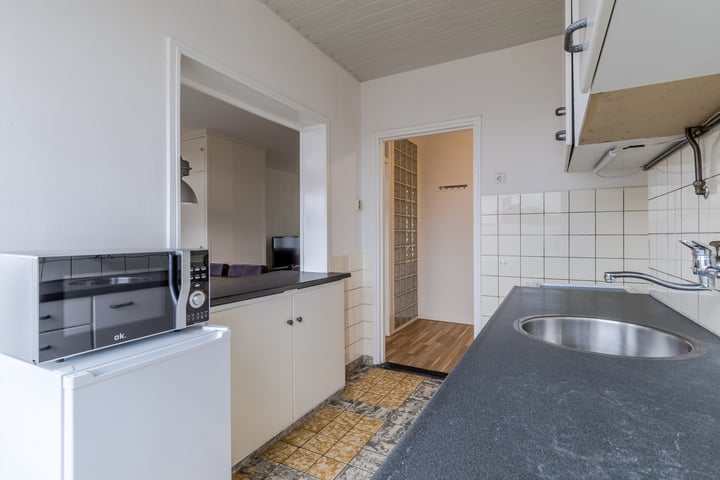 Photo 24 of Simon van Leeuwenstraat 8