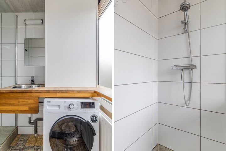 Photo 34 of Simon van Leeuwenstraat 8