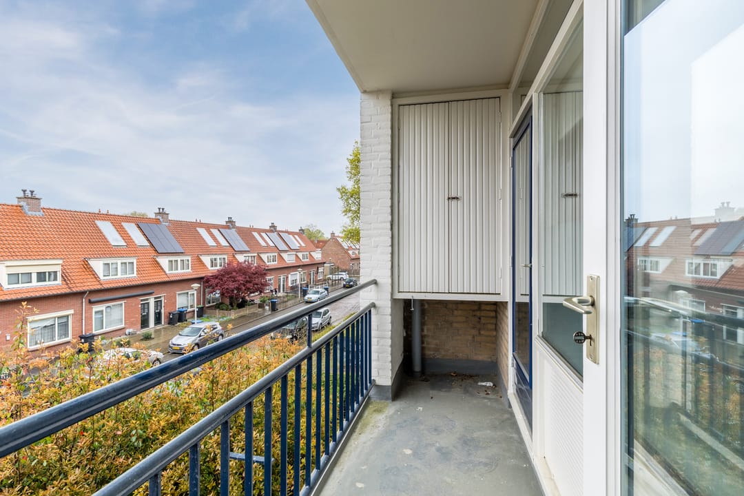 Photo 38 of Simon van Leeuwenstraat 8