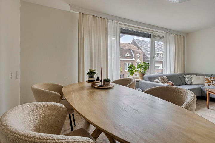 Photo 18 of Kouvenderstraat 54-A