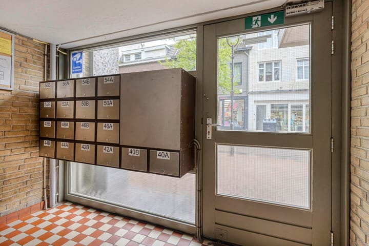 Photo 7 of Kouvenderstraat 54-A