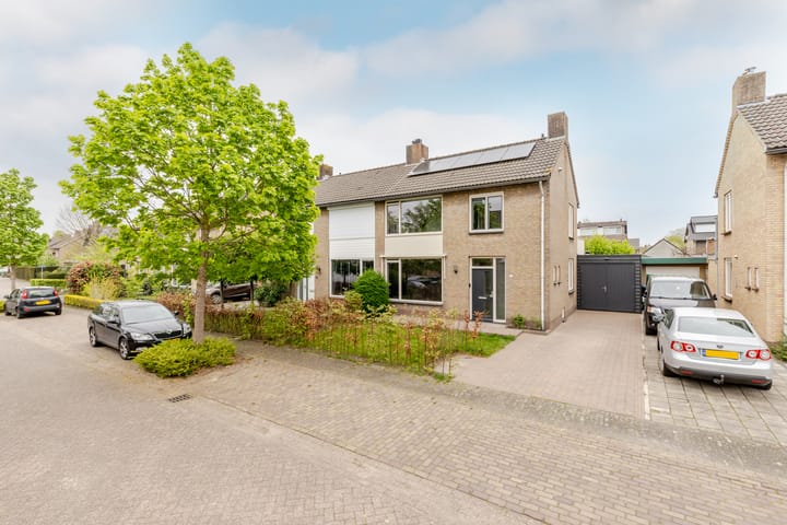 Foto 1 van Burg. Van de Hurkstraat 21