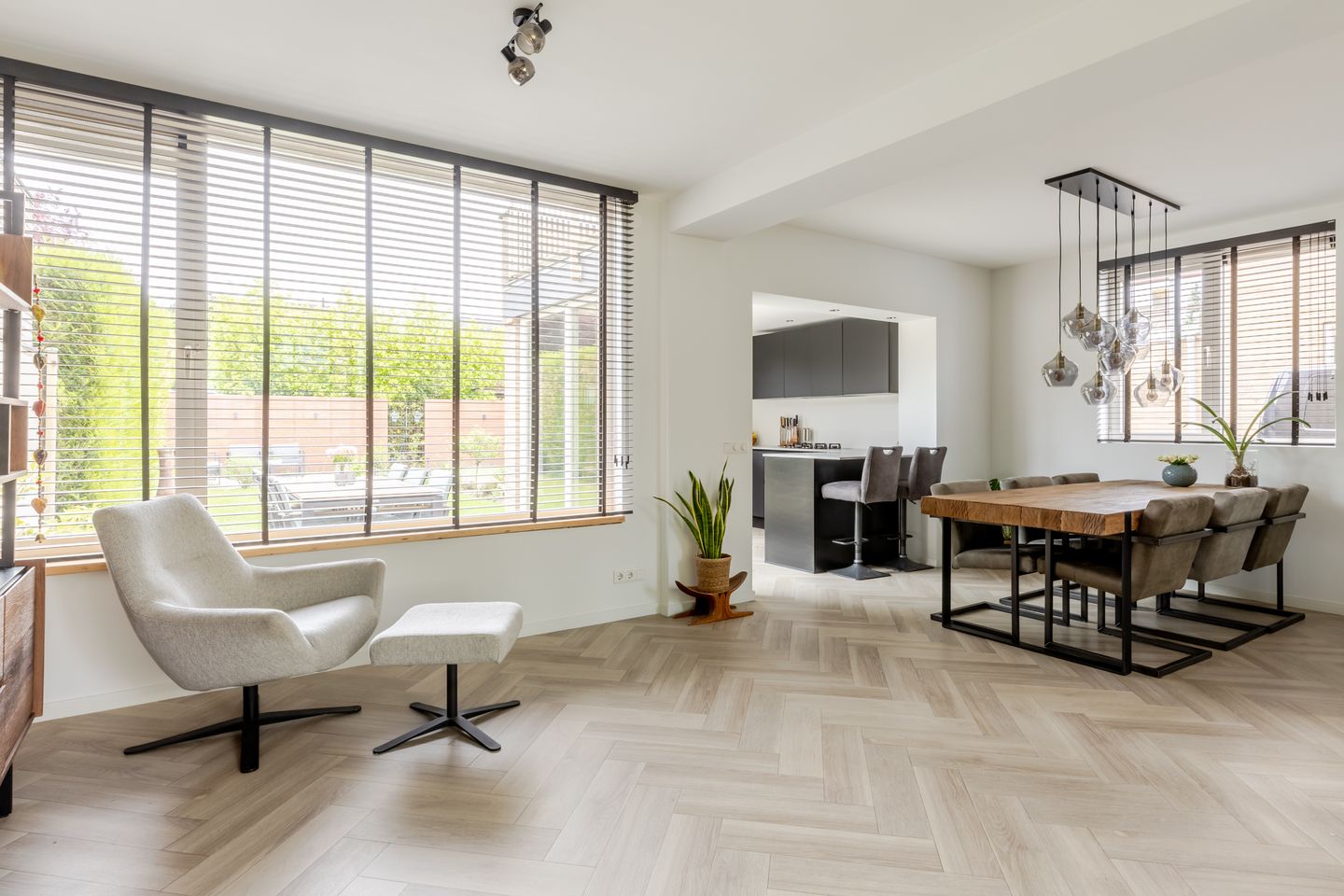 Foto 5 van Burg. Van de Hurkstraat 21