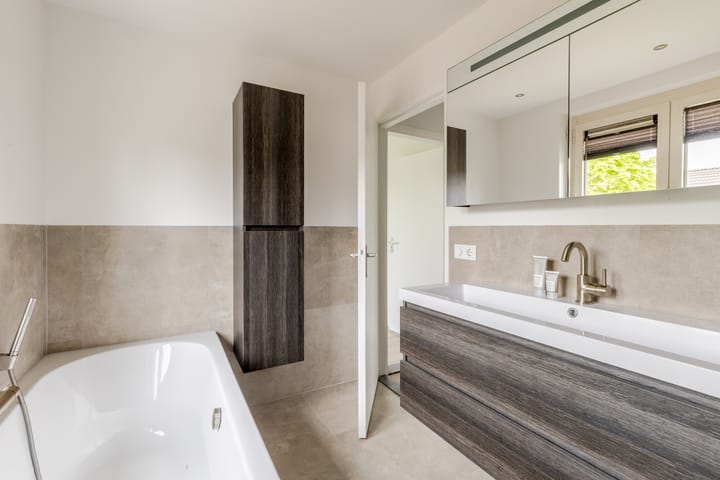 Foto 26 van Burg. Van de Hurkstraat 21