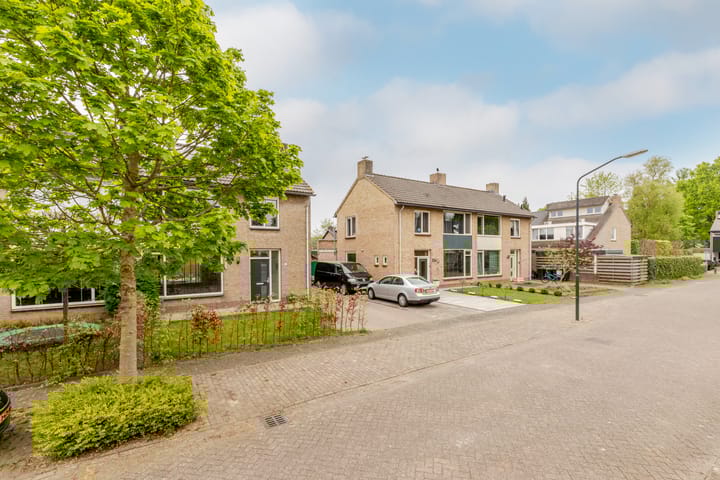 Foto 42 van Burg. Van de Hurkstraat 21