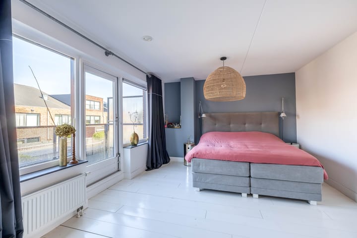 Foto 16 van Tirionstraat 1