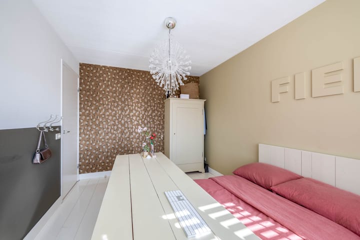 Foto 21 van Tirionstraat 1