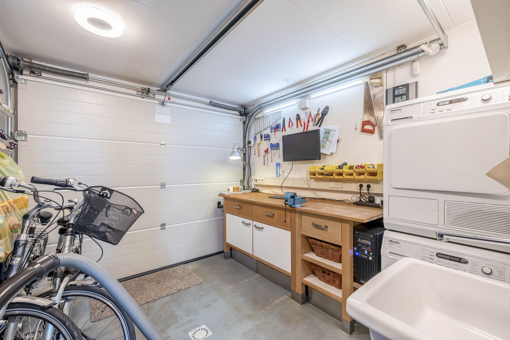 Photo 30 of Tirionstraat 1