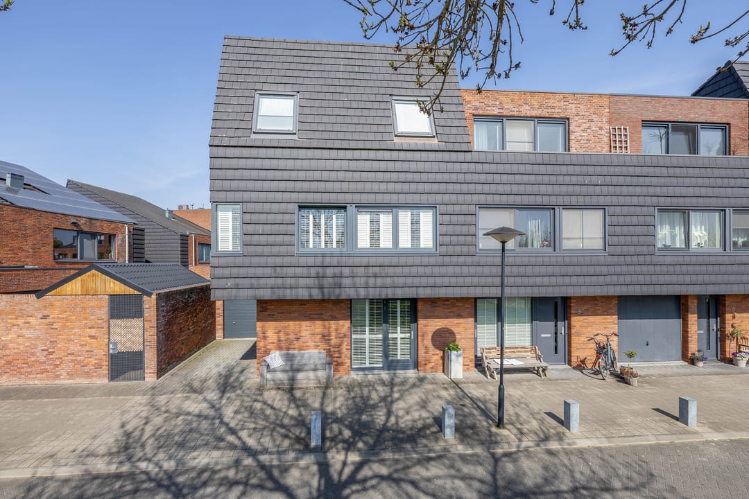 Photo 38 of Tirionstraat 1