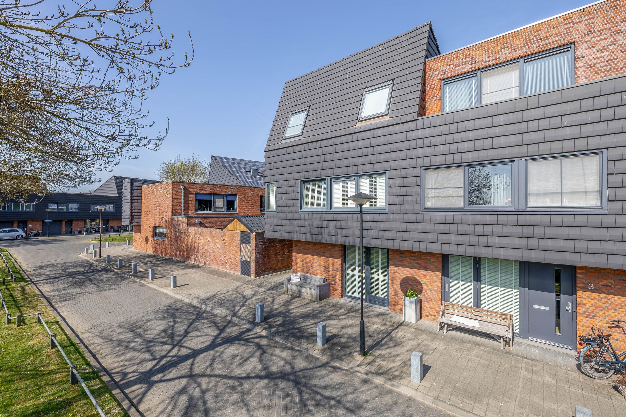 Photo 39 of Tirionstraat 1