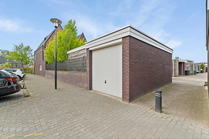 Foto 42 van Begoniastraat 124