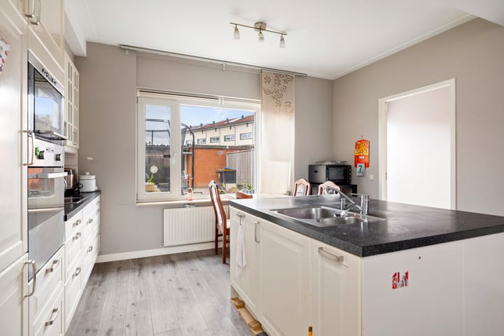 Photo 6 of Kamillelaan 139