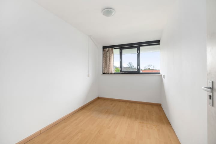 Photo 15 of Kamillelaan 139