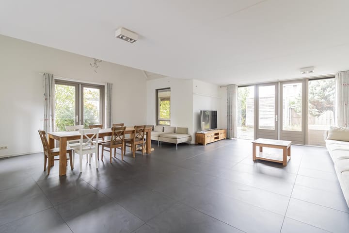 Foto 3 van Walenburg 10