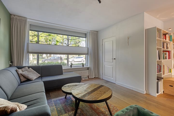 Photo 10 of Wentholtstraat 75