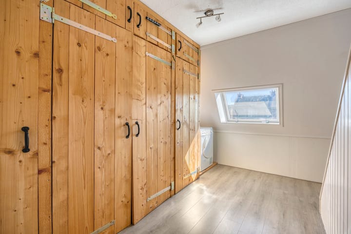 Photo 26 of Wentholtstraat 75