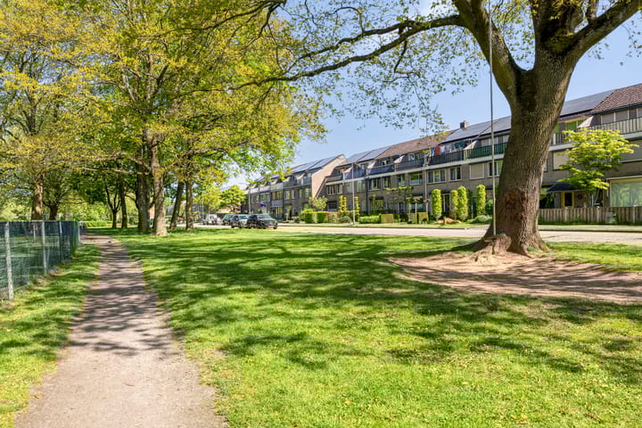 Photo 39 of Wentholtstraat 75