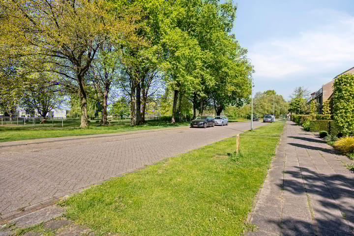 Photo 40 of Wentholtstraat 75